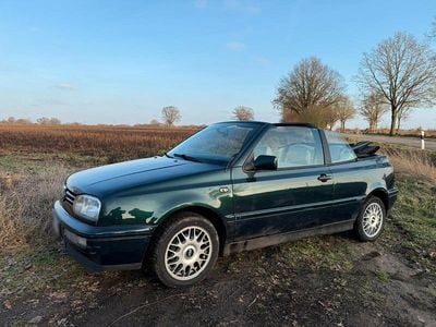 Usata VW Golf 90 CV (66 kW) 1996 Verde Cabrio