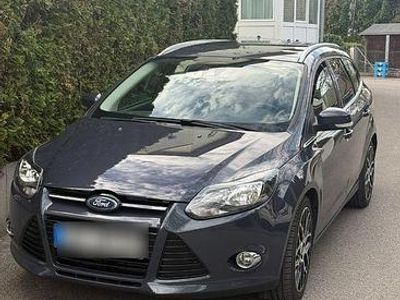 Gebraucht Ford Focus Titanium 150 PS (110 kW) 2014 Grau Kombi