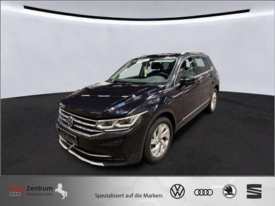 Gebraucht VW Tiguan Elegance 150 PS (110 kW) 2022 Deep black pearlescent SUV