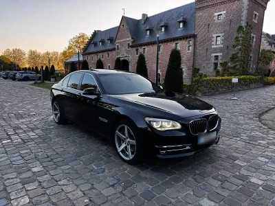 Usata BMW 730 Comfort Edition 258 CV (189 kW) 2012 Nero Berlina