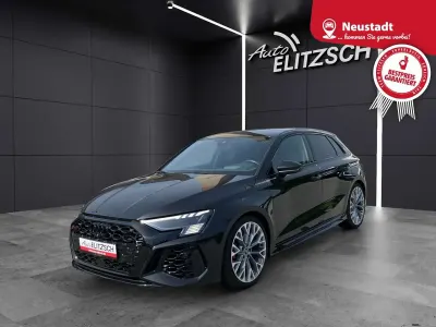 Gebraucht Audi RS3 Sport 400 PS (294 kW) 2023 Mythosschwarz metallic Limousine