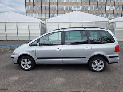 Gebraucht Seat Alhambra Sport 140 PS (102 kW) 2009 Silber Van / Kleinbus