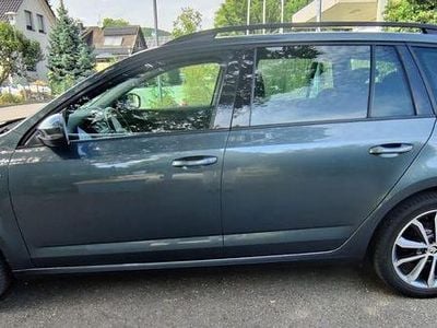 Usata Skoda Octavia 150 CV (110 kW) 2019 Grigio Station wagon