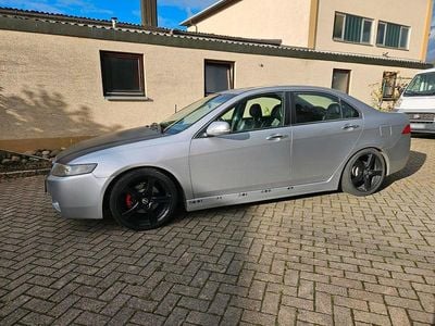 Second-hand Honda Accord 190 CP (139 kW) 2003 Argintiu Berlinǎ