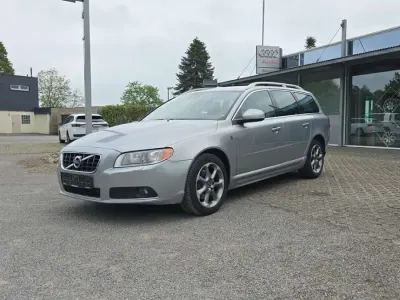 Używany Volvo V70 Ocean Race 163 KM (119 kW) 2011 Srebrny Kombi