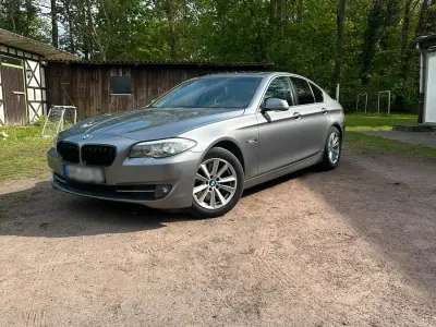 Gebraucht BMW 525 218 PS (160 kW) 2012 Silber Limousine