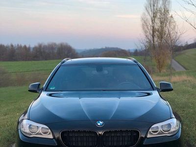 Gebraucht BMW 525 M Sport 218 PS (160 kW) 2012 Schwarz Kombi