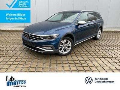 Aquamarinblau metallic (metallic) Gebraucht 2022 VW Passat Alltrack IQ Drive Kombi | 33.439 € (Fairer Preis)