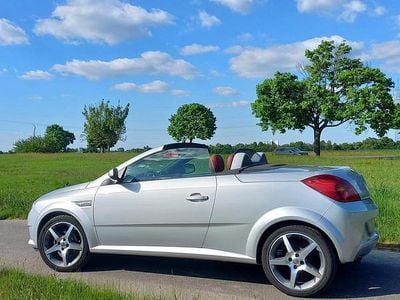 Gebraucht Opel Tigra 90 PS (66 kW) 2007 Silber Cabrio