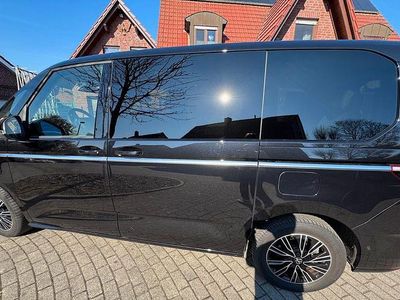 Gebraucht VW Multivan Style 218 PS (160 kW) 2023 Schwarz Van