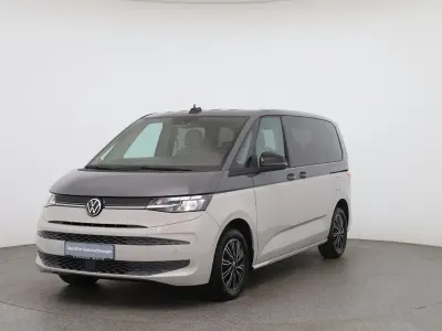 Gebraucht VW Multivan Life 136 PS (100 kW) 2023 Grau Van / Kleinbus
