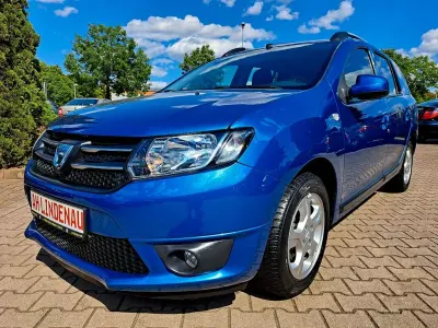 Gebraucht Dacia Logan MCV Lauréate 90 PS (66 kW) 2013 Blau Limousine