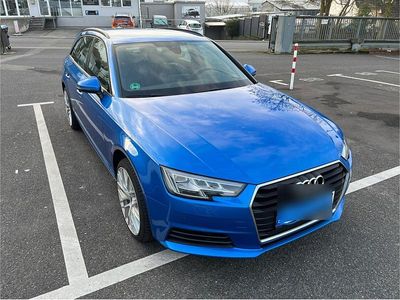 Blau Gebraucht 2019 Audi A4 Comfort Kombi | 26.000 € (Teuer)