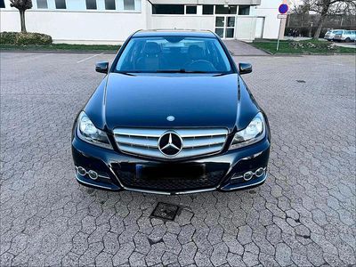 Second-hand Mercedes C180 156 CP (114 kW) 2011 Negru Berlinǎ