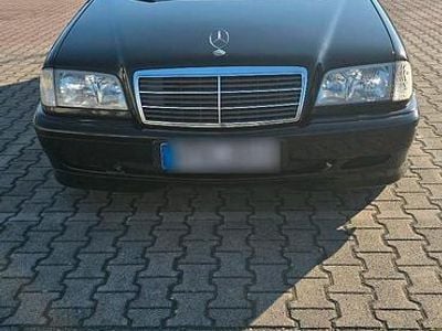 Mercedes C180