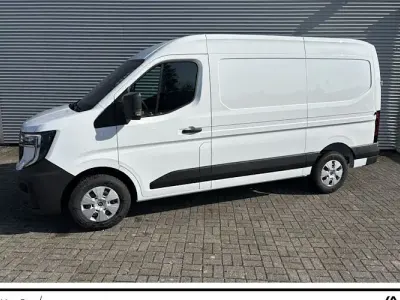 Nouă Renault Master Business 130 CP (95 kW) 2026 Alb Monovolum