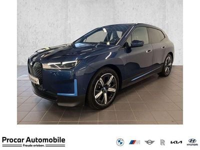 Usado BMW iX 300 kW (408 HP) 2022 Azul SUV