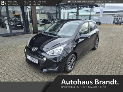 Gebraucht Hyundai i10 YES! 67 PS (49 kW) 2019 Phantom black. / mic Kleinwagen