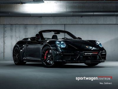 Porsche 911 Carrera 4 GTS
