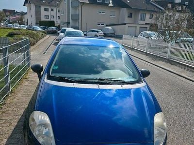 Gebraucht Fiat Grande Punto 77 PS (56 kW) 2009 Blau Kleinwagen