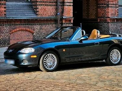 Second-hand Mazda MX5 110 CP (80 kW) 2005 Verde Cabrio