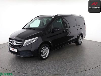 Gebraucht Mercedes V220 163 PS (119 kW) 2019 Obsidianschwarz Van / Kleinbus