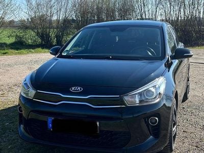 Usata Kia Rio 84 CV (61 kW) 2019 Nero Utilitaria