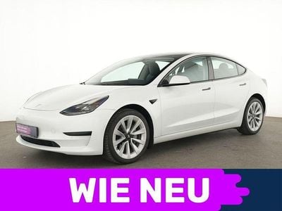Perl weiss Gebraucht 2022 Tesla Model 3 Limousine | 25.955 € (Guter Preis)
