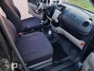 Gebraucht 2005 Daihatsu Sirion Kleinwagen | 2.500 € (Teuer)