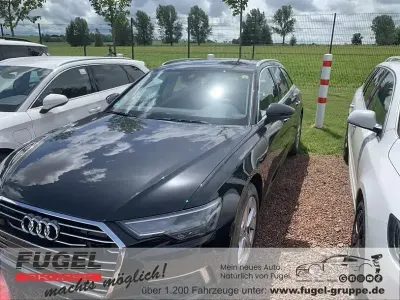 Gebraucht Audi A6 Design 265 PS (194 kW) 2021 Mythosschwarz metallic Limousine