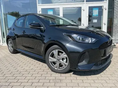Używany Mazda 2 Exclusive-Line 116 KM (85 kW) 2024 Czarny Hatchback