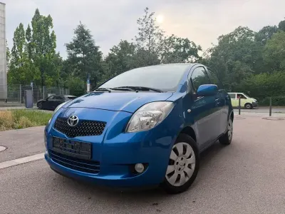 Gebraucht Toyota Yaris Sol 69 PS (50 kW) 2009 Blau Kleinwagen