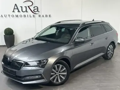 Gebraucht Skoda Superb Style 218 PS (160 kW) 2022 Graphitgrau Kombi