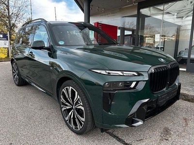 Usata BMW X7 Sport Line 352 CV (258 kW) 2025 Verde SUV