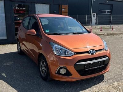 Gebraucht Hyundai i10 Edition 87 PS (63 kW) 2014 Orange Kleinwagen