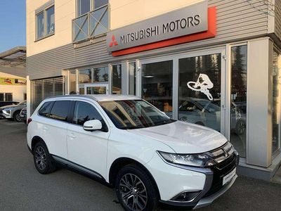Andenweiß Gebraucht 2017 Mitsubishi Outlander Edition SUV | 21.765 €