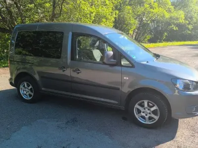 Gebraucht VW Caddy 105 PS (77 kW) 2012 Grau Van / Kleinbus