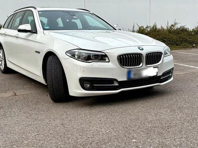 Second-hand BMW 530 Luxury Line 258 CP (189 kW) 2015 Alb Break