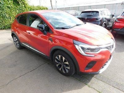 Second-hand Renault Captur Experience 101 CP (74 kW) 2020 Roșu SUV