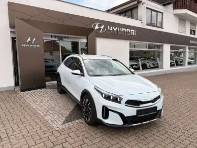 Gebraucht Kia XCeed Platinum 141 PS (103 kW) 2022 Cararraweiß SUV