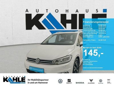 Weiß Gebraucht 2023 VW Touran Highline Van / Kleinbus | 34.290 € (Fairer Preis)