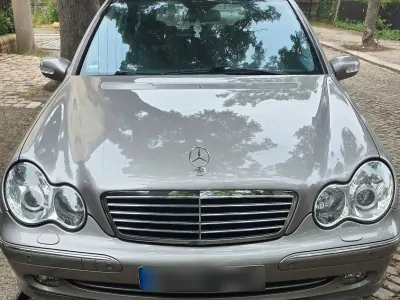 Gebraucht Mercedes C200 Avantgarde 170 PS (125 kW) 2003 Grau Limousine