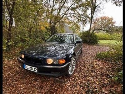 BMW 728