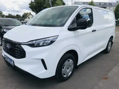 Gebraucht Ford Transit Custom Trend 136 PS (100 kW) 2024 Frostweiß Van
