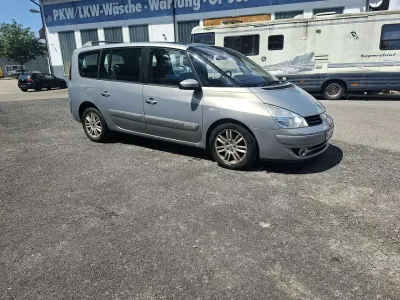 Używany Renault Grand Espace Initiale 173 KM (127 kW) 2009 Beżowy Minivan
