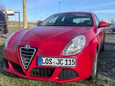 Gebraucht Alfa Romeo Giulietta 120 PS (88 kW) 2011 Rot Kleinwagen