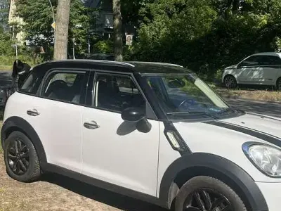 Gebraucht Mini Cooper Countryman 122 PS (89 kW) 2010 Weiß SUV