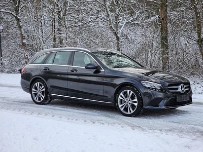 Grau Gebraucht 2020 Mercedes C300e Avantgarde Kombi | 22.300 € (Fairer Preis)