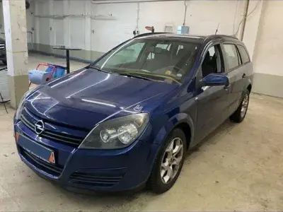 Usata Opel Astra Edition 101 CV (74 kW) 2005 Blu Station wagon