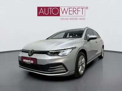 Gebraucht VW Golf VIII Life 150 PS (110 kW) 2024 Silber Kombi